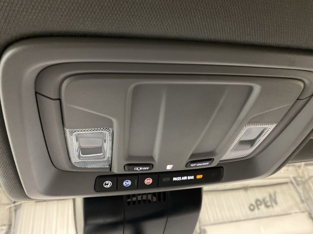 Used 2025 Chevrolet Silverado 3500 LT w/ All Star Edition image 41