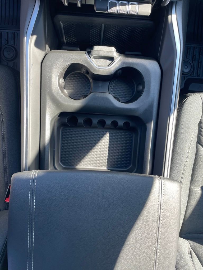 New 2026 RAM 1500 4x4 Crew Cab image 19