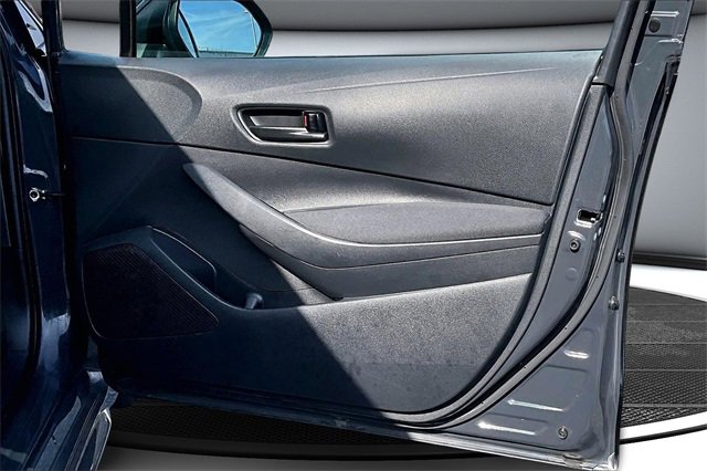 Used 2023 Toyota Corolla LE image 28