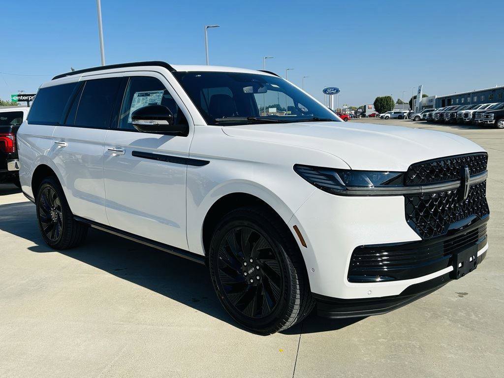 New 2025 Lincoln Navigator Reserve w/ Jet Appearance Package video 2
