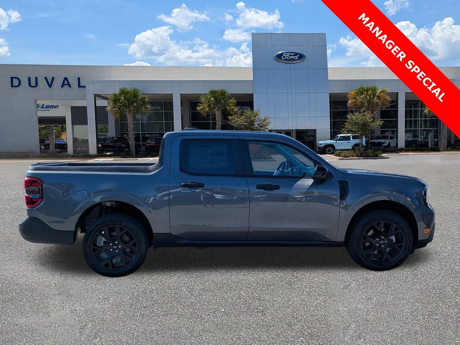 New 2025 Ford Maverick XLT w/ XLT Luxury Package image 2