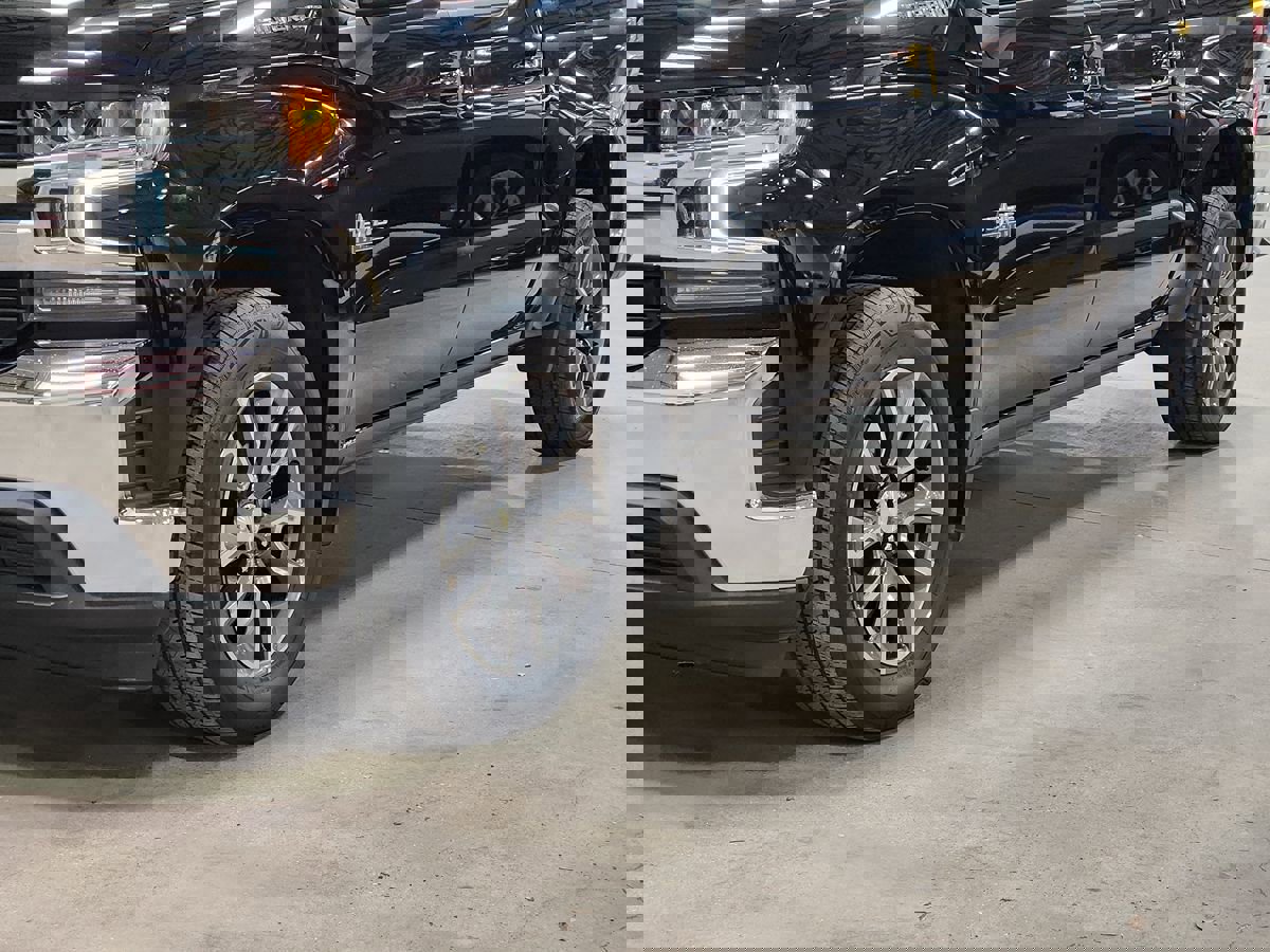 Used 2021 Chevrolet Silverado 1500 LT w/ Texas Edition Plus image 17