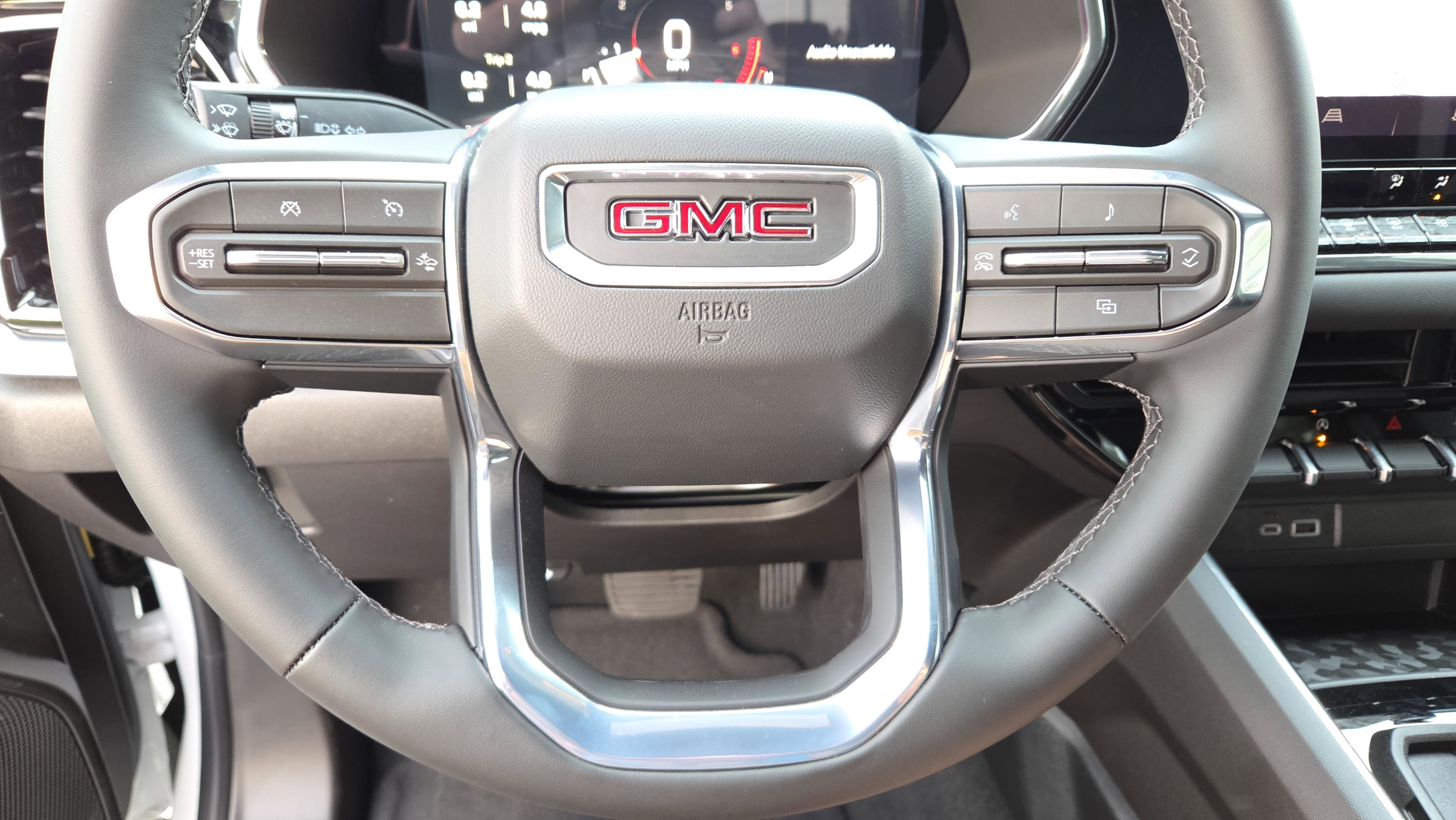 New 2026 GMC Canyon Elevation w/ Convenience Package RWD image 24