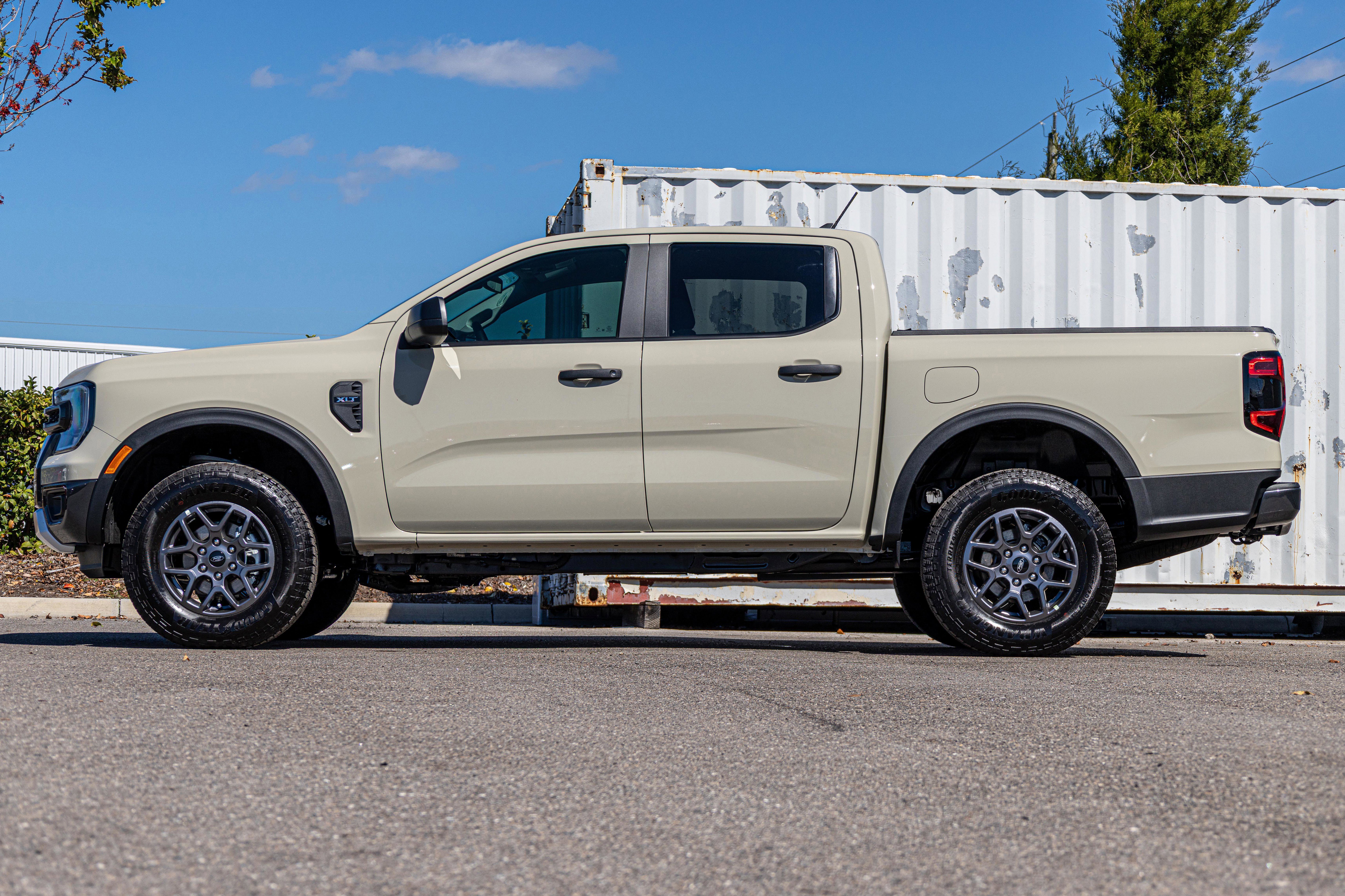 New 2025 Ford Ranger XLT w/ Equipment Group 301A High AWD/4WD image 7