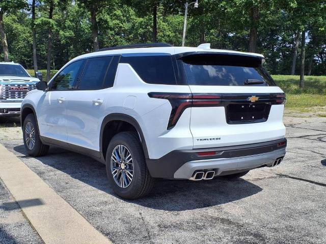 New 2026 Chevrolet Traverse LT image 2