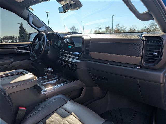 Used 2022 Chevrolet Silverado 1500 ZR2 w/ Technology Package image 16
