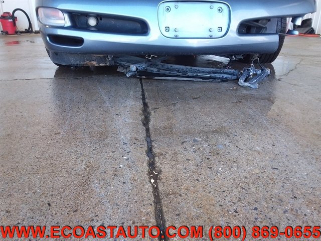 Used 2004 Chevrolet Corvette Convertible w/ Preferred Equipment Group RWD image 17