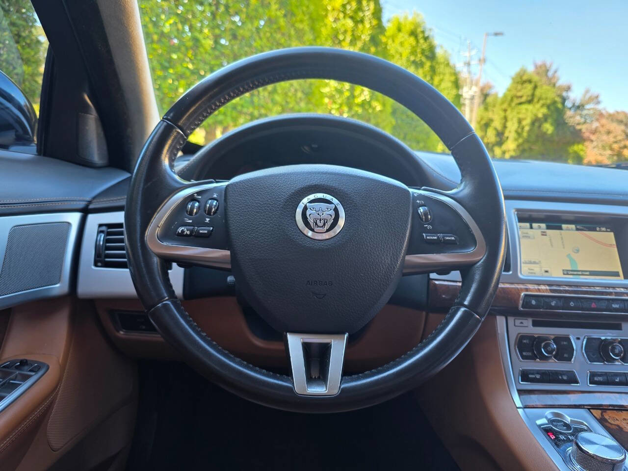 Used 2012 Jaguar XF Portfolio image 19