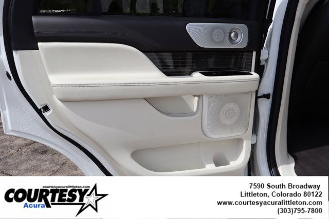 Used 2021 Lincoln Navigator Black Label w/ Special Edition Package AWD/4WD image 29