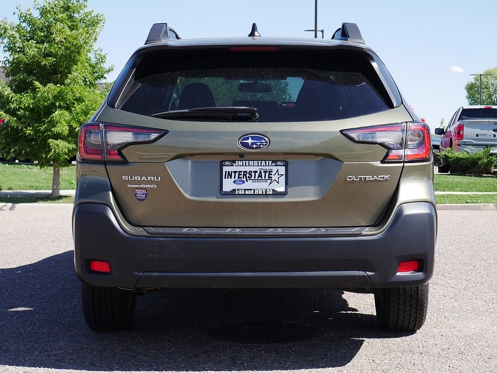 Used 2024 Subaru Outback Premium AWD/4WD image 4