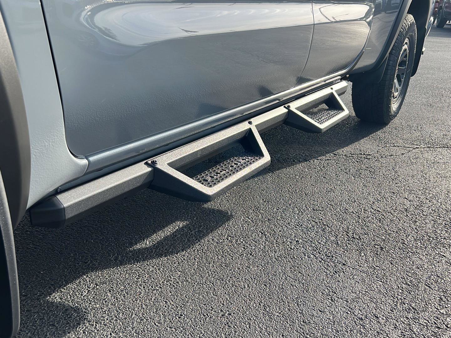 New 2026 Nissan Frontier PRO-4X w/ Tow Package image 11