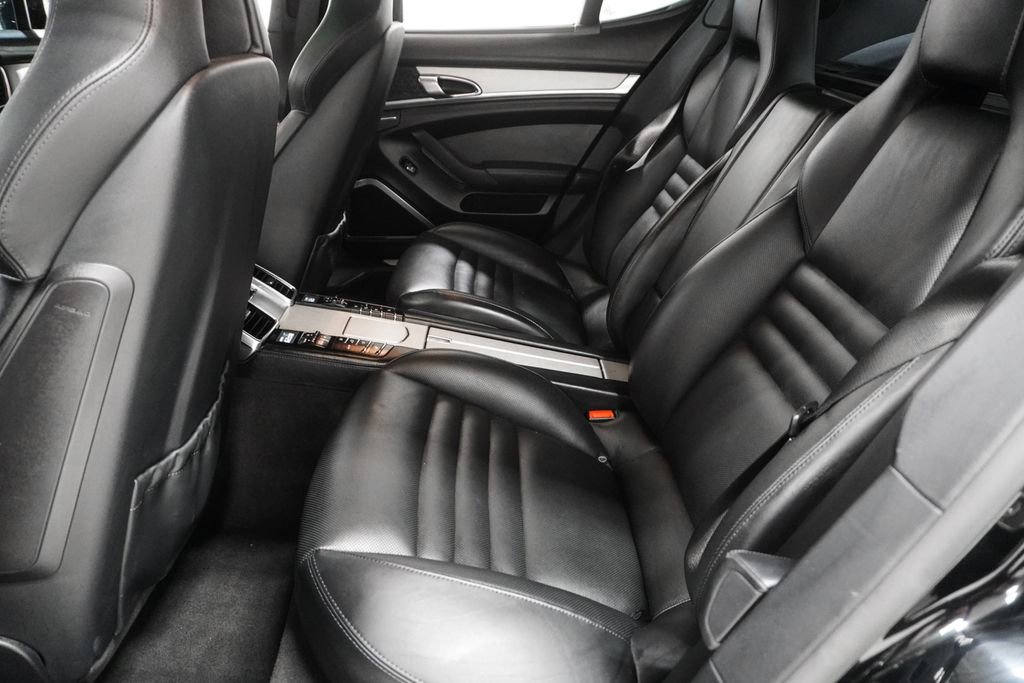 Used 2014 Porsche Panamera Turbo image 12