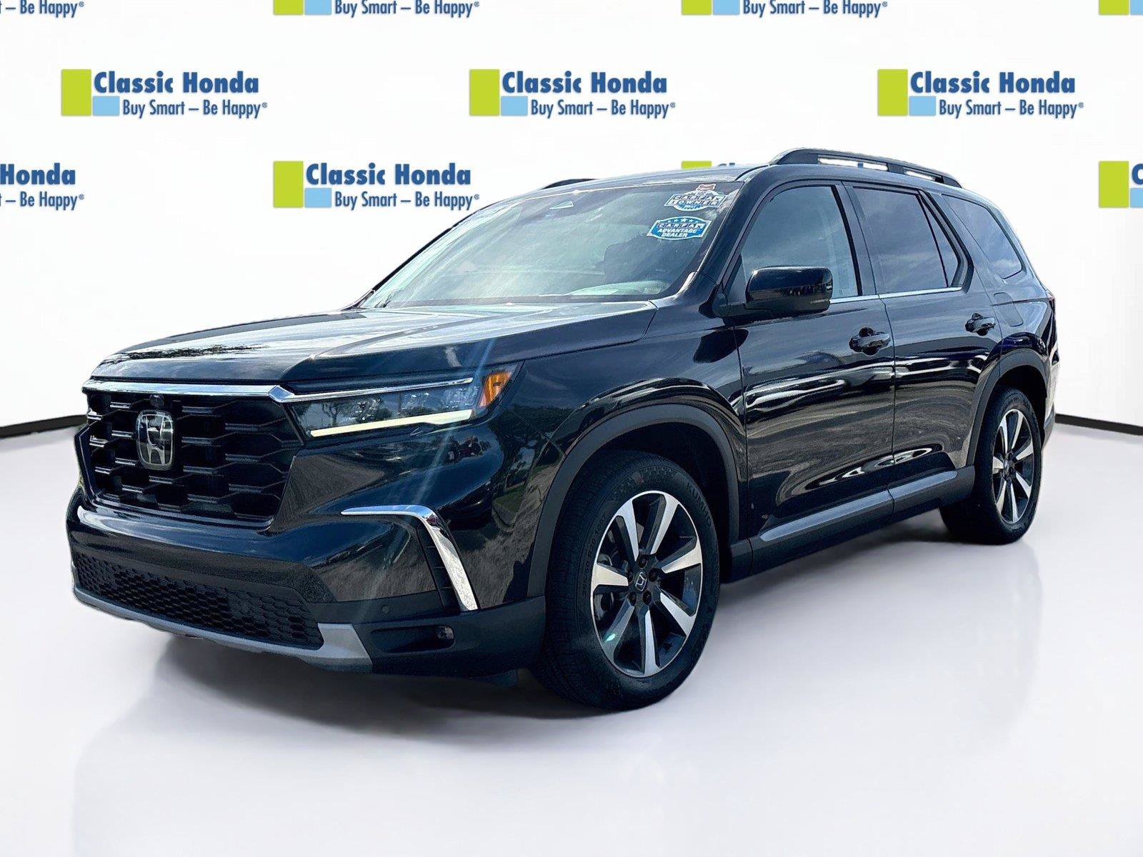 Certified 2023 Honda Pilot Elite image 3