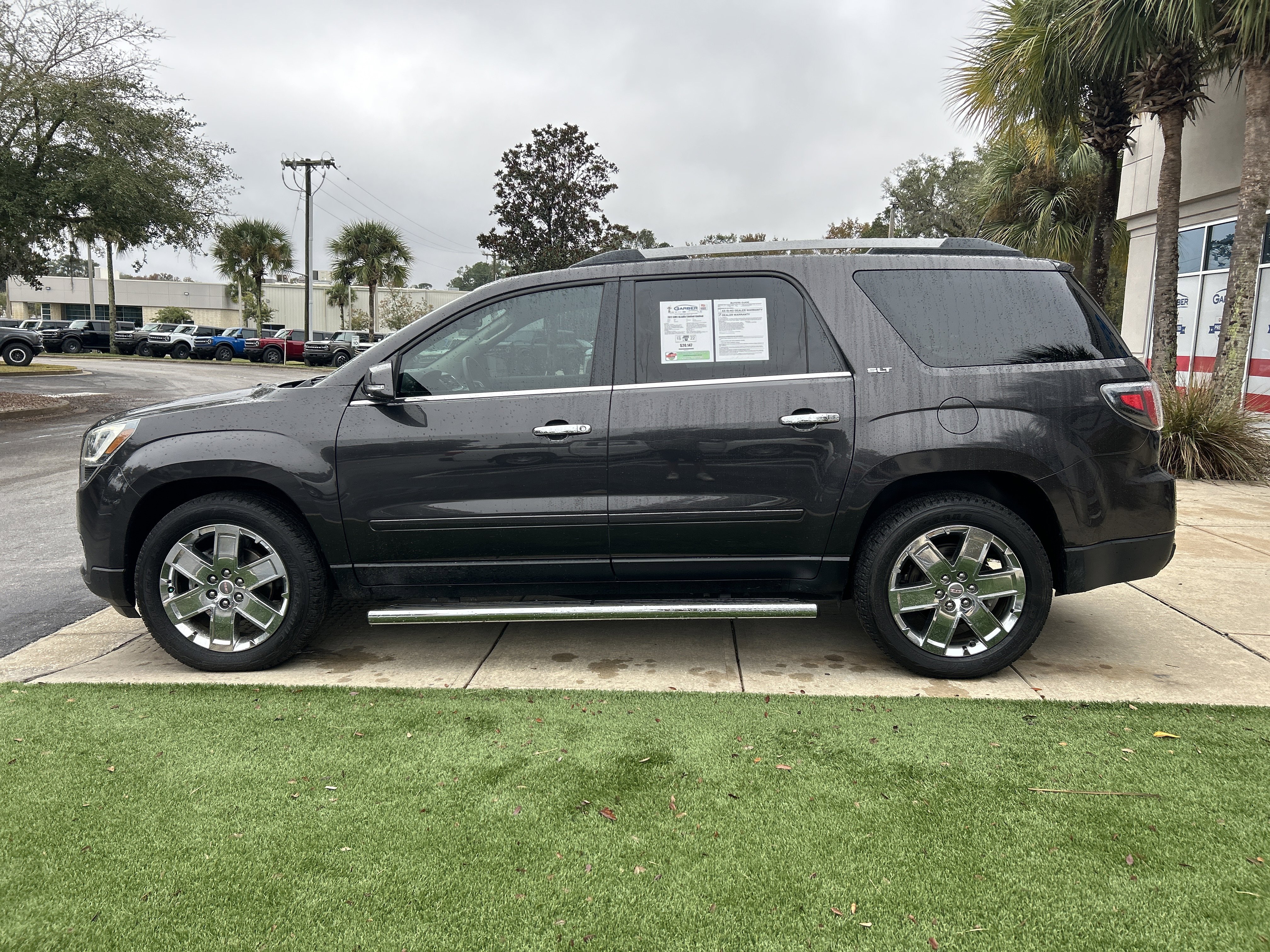 Used 2017 GMC Acadia Limited SLT image 8