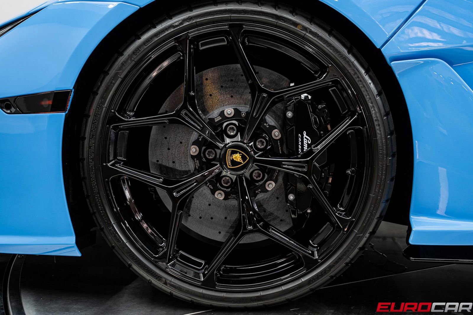 Used 2025 Lamborghini Revuelto AWD/4WD image 26