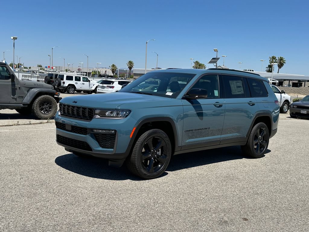 New 2026 Jeep Grand Cherokee L Limited w/ Limited Altitude Package AWD/4WD image 2