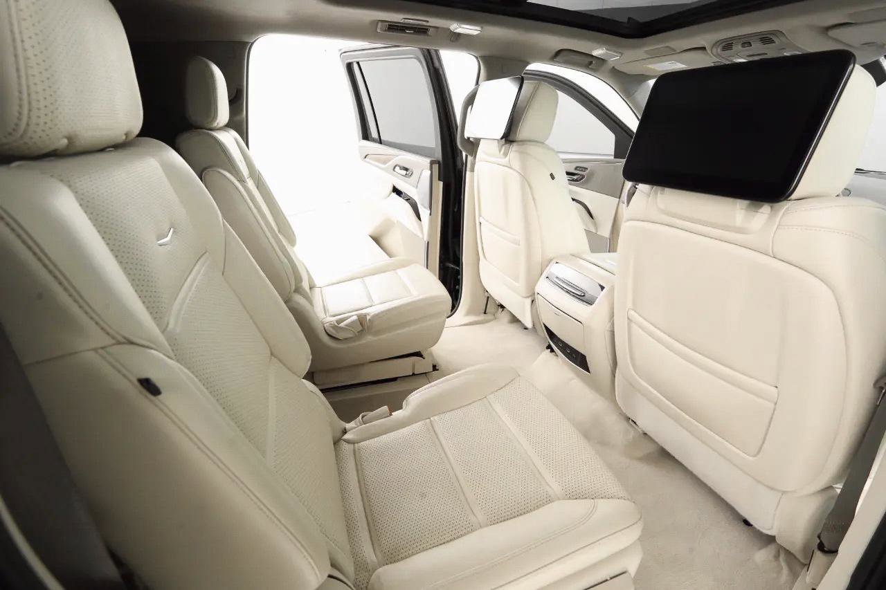 Used 2023 Cadillac Escalade ESV Sport Platinum image 24