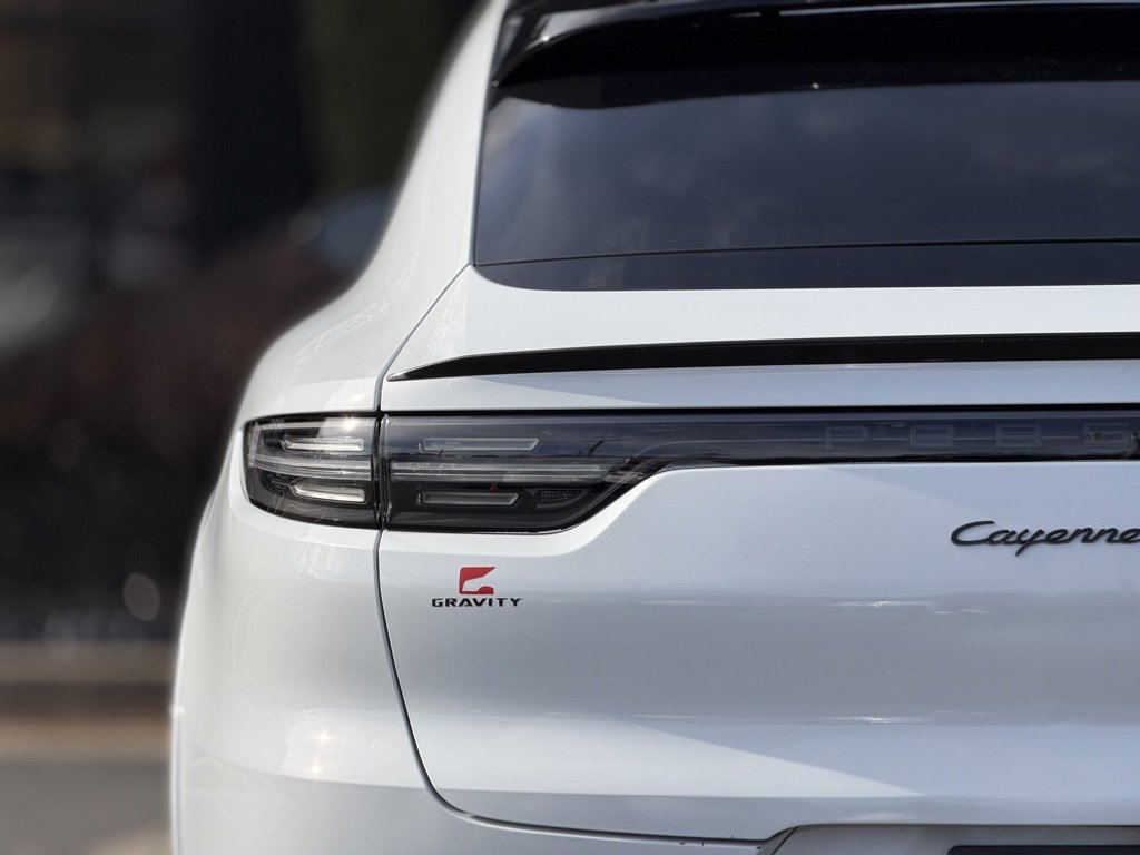 Used 2023 Porsche Cayenne GTS image 15