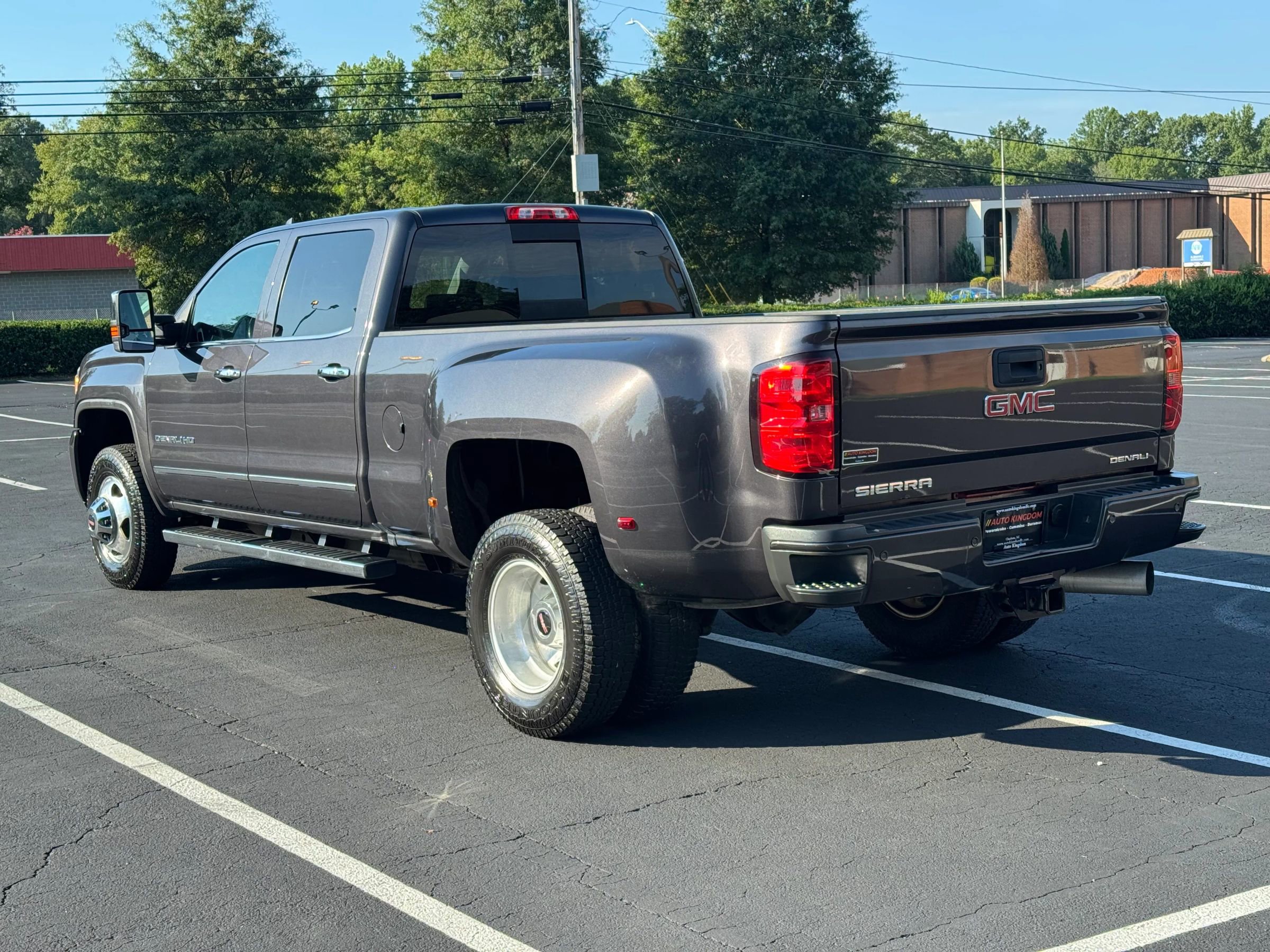 Used 2016 GMC Sierra 3500 Denali w/ Duramax Plus Package image 8