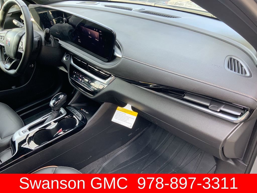 Used 2025 Buick Envista Avenir image 29