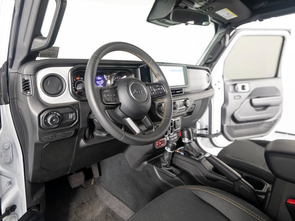 Used 2024 Jeep Wrangler S AWD/4WD image 29