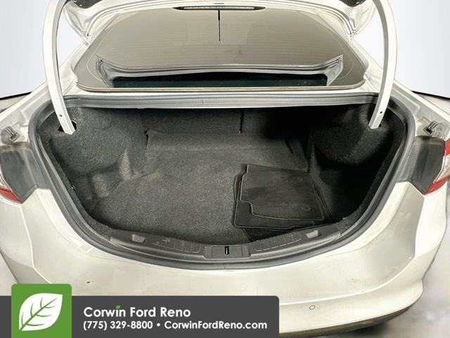 Used 2016 Ford Fusion SE w/ Equipment Group 202A AWD/4WD image 25