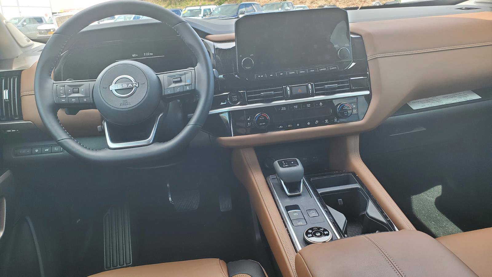 Used 2025 Nissan Pathfinder Platinum w/ Cargo Package image 7