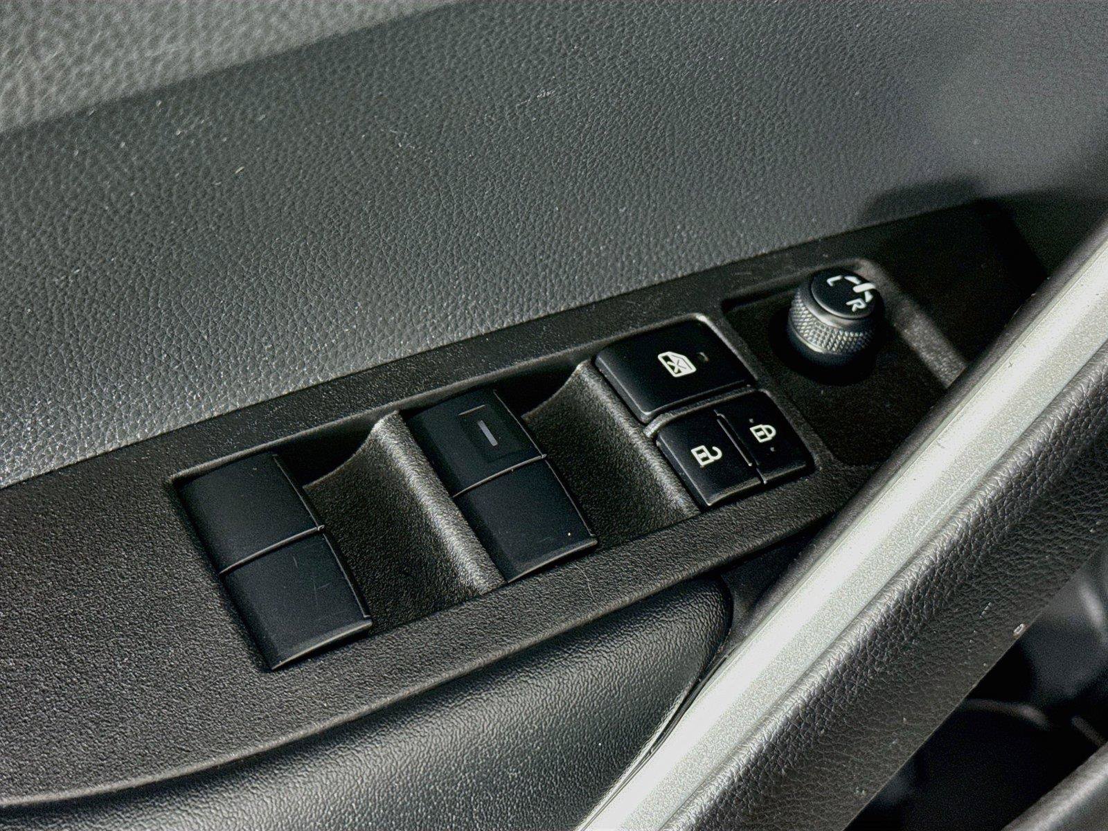 Certified 2025 Toyota Corolla Cross XLE FWD image 26