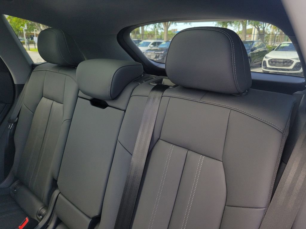 New 2025 Audi Q5 Premium Plus image 26