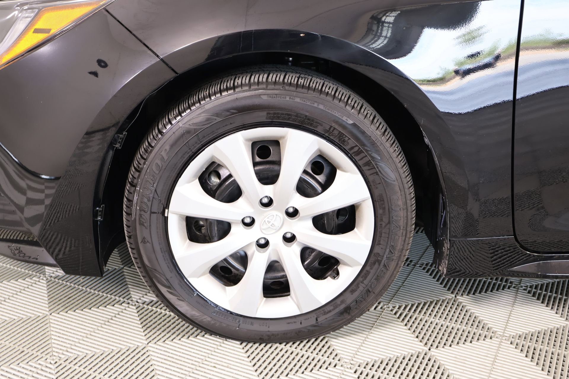 Used 2026 Toyota Corolla LE FWD image 16