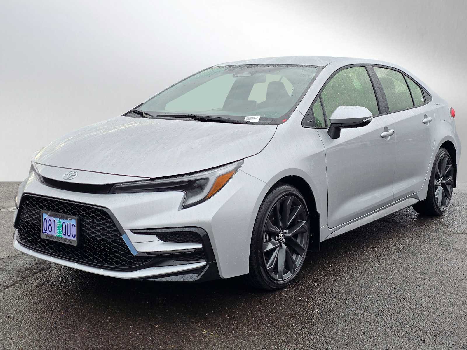 Certified 2026 Toyota Corolla SE w/ SE Package image 8