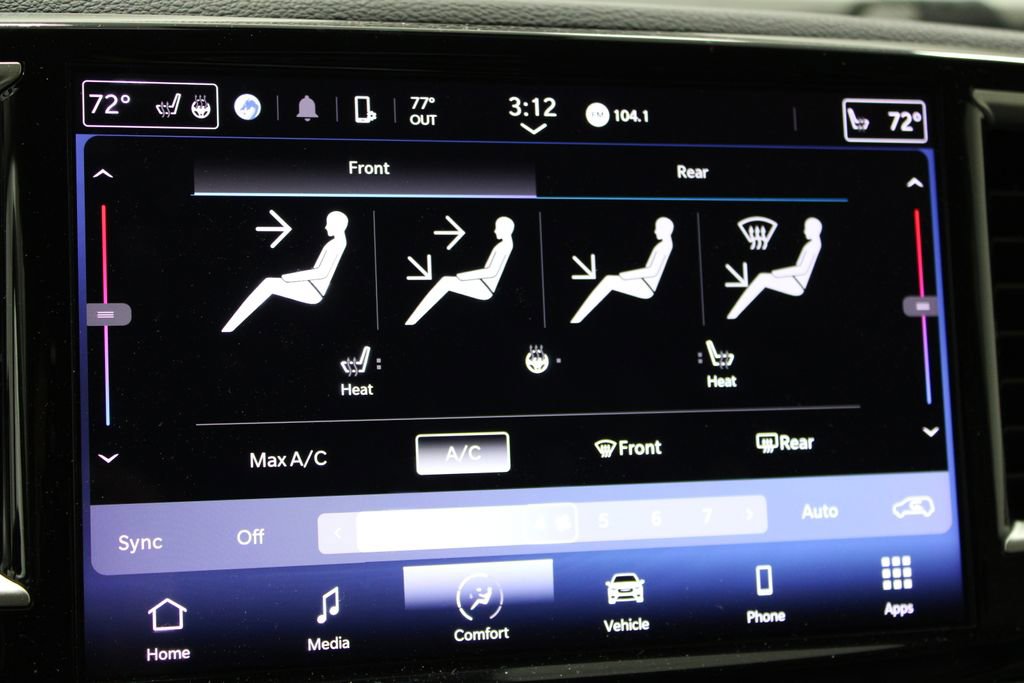 Used 2024 Chrysler Pacifica Touring-L FWD image 51