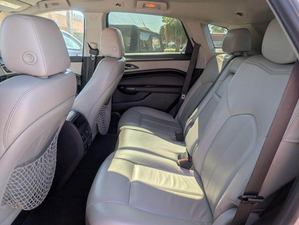 Used 2013 Cadillac SRX FWD image 10