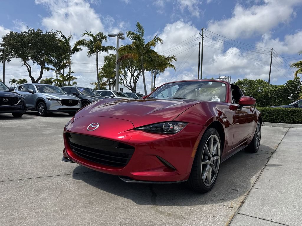 Used 2023 MAZDA MX-5 Miata Grand Touring w/ Weather Package RWD image 31