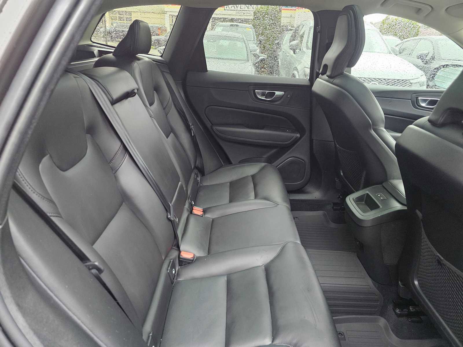 Certified 2025 Volvo XC60 B5 Core w/ Protection Package Premier image 14