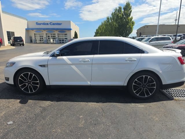Used 2019 Ford Taurus Limited AWD/4WD image 10