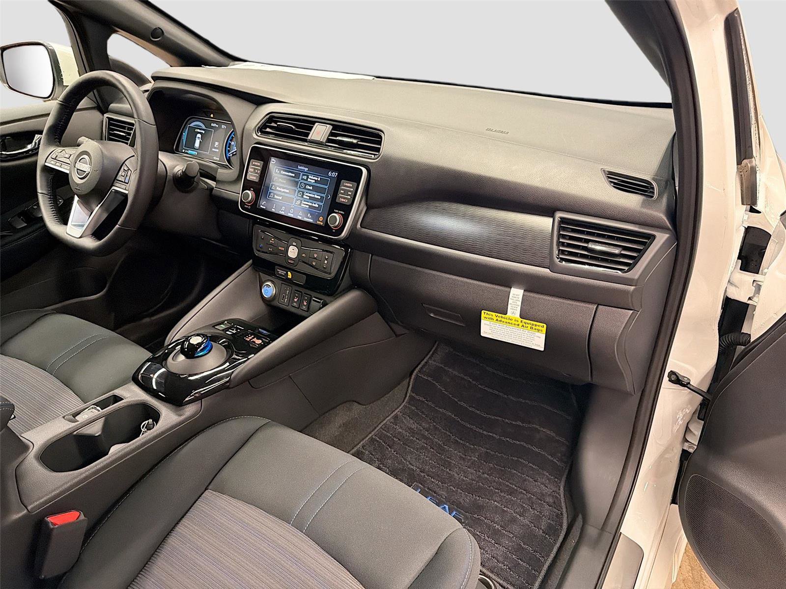 New 2025 Nissan Leaf SV Plus FWD image 28