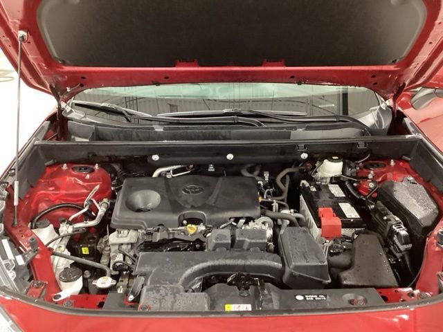 Used 2025 Toyota RAV4 XLE AWD/4WD image 17