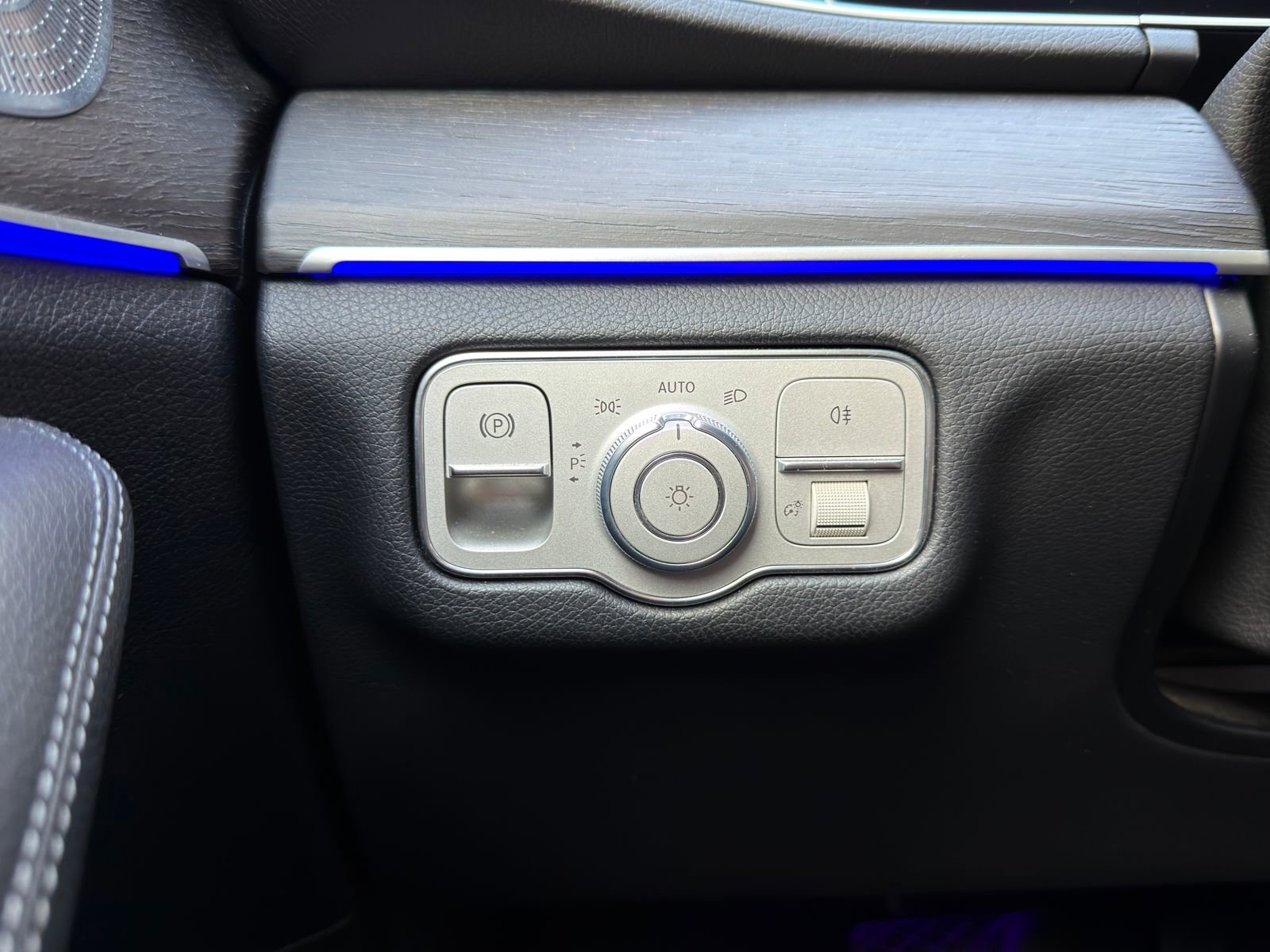 Used 2020 Mercedes-Benz GLE 350 4MATIC image 24