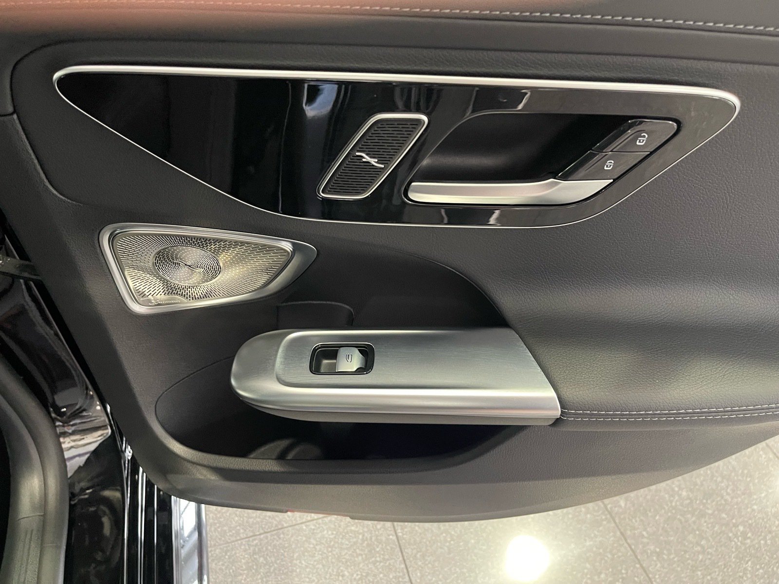 Used 2024 Mercedes-Benz C 300 Sedan w/ AMG Line w/ Night Package image 45