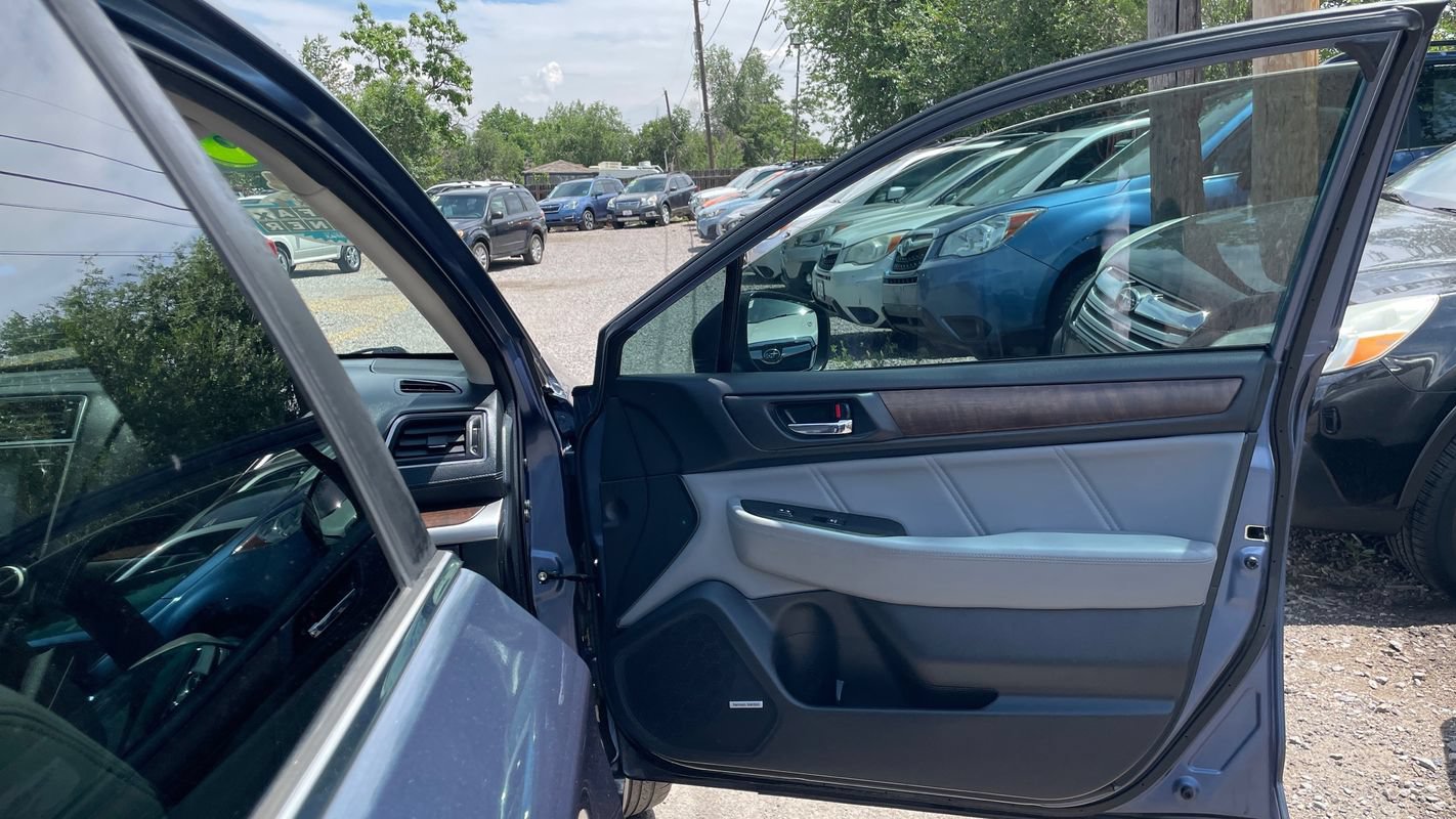 Used 2018 Subaru Outback 2.5i Limited AWD/4WD image 11