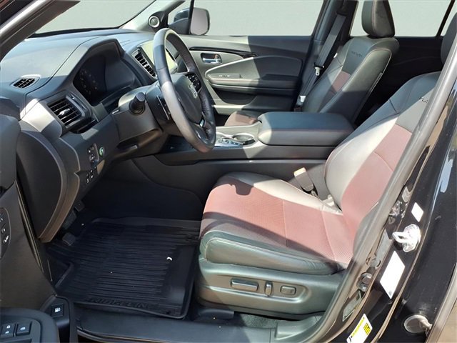 Used 2024 Honda Ridgeline Black Edition image 14