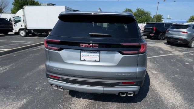 New 2026 GMC Acadia Elevation w/ Elevation Premium Package FWD image 9