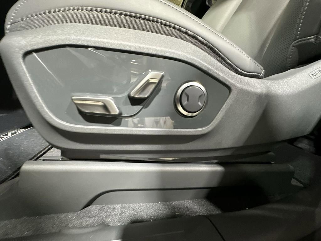 New 2026 Kia EV9 Light RWD image 14