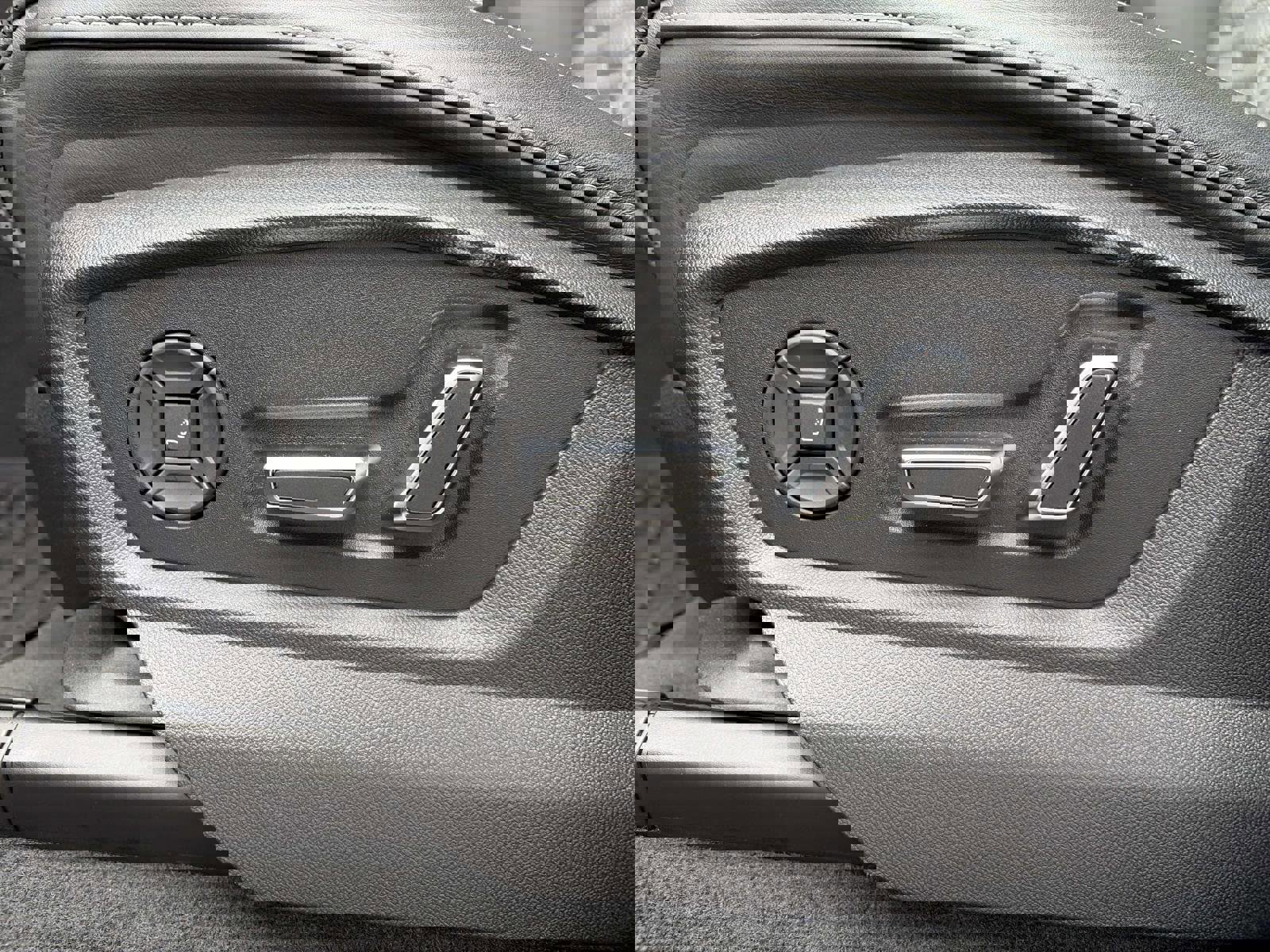 Certified 2024 Audi RS Q8 w/ Black Optic Package image 19