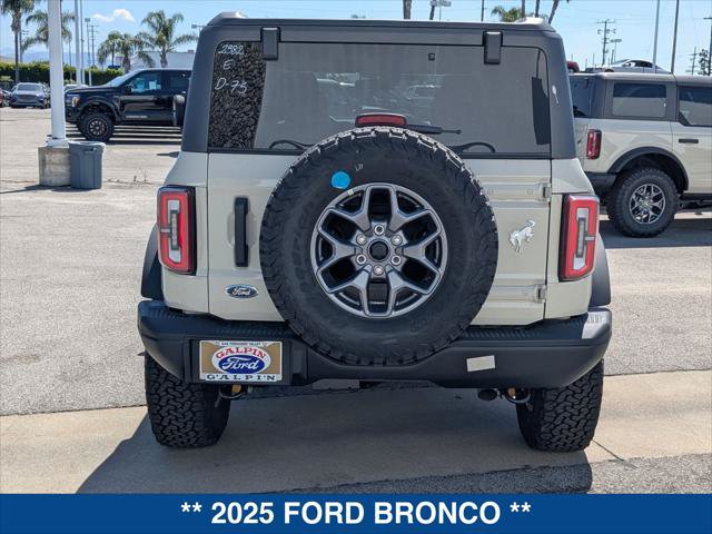 New 2025 Ford Bronco Badlands AWD/4WD image 4
