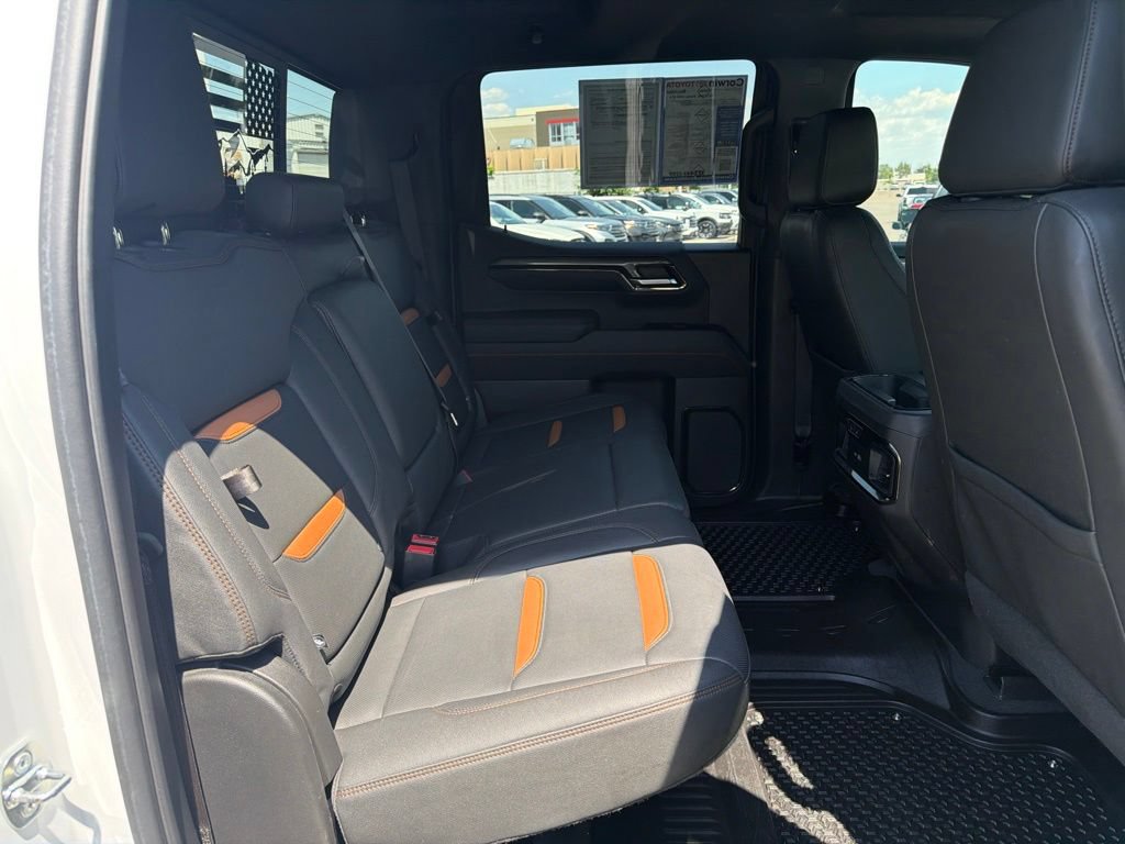 Used 2022 GMC Sierra 1500 AT4 w/ AT4 Preferred Package AWD/4WD image 15