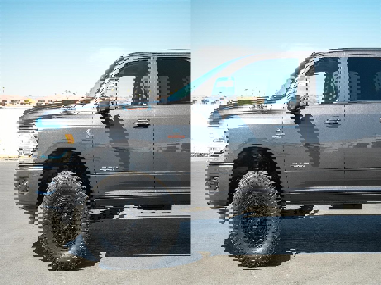 Used 2024 RAM 2500 Laramie image 13