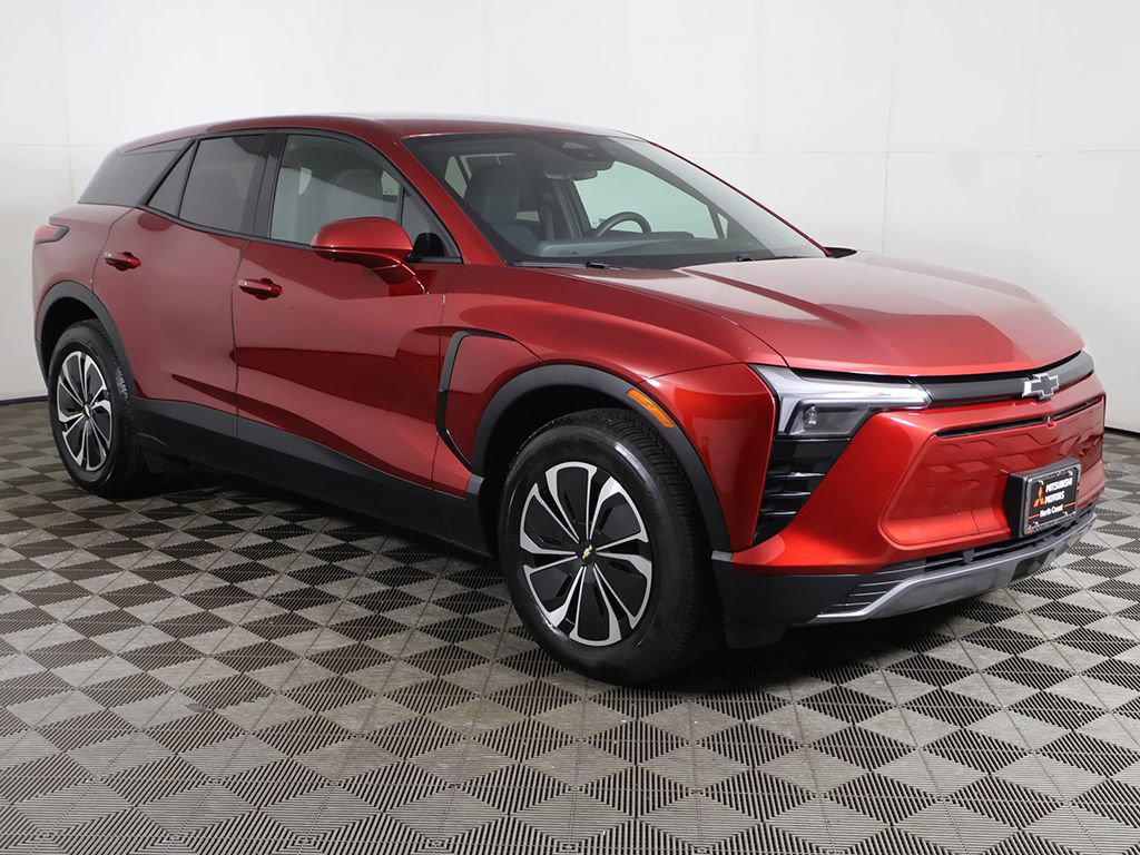 Used 2025 Chevrolet Blazer EV LT FWD image 47