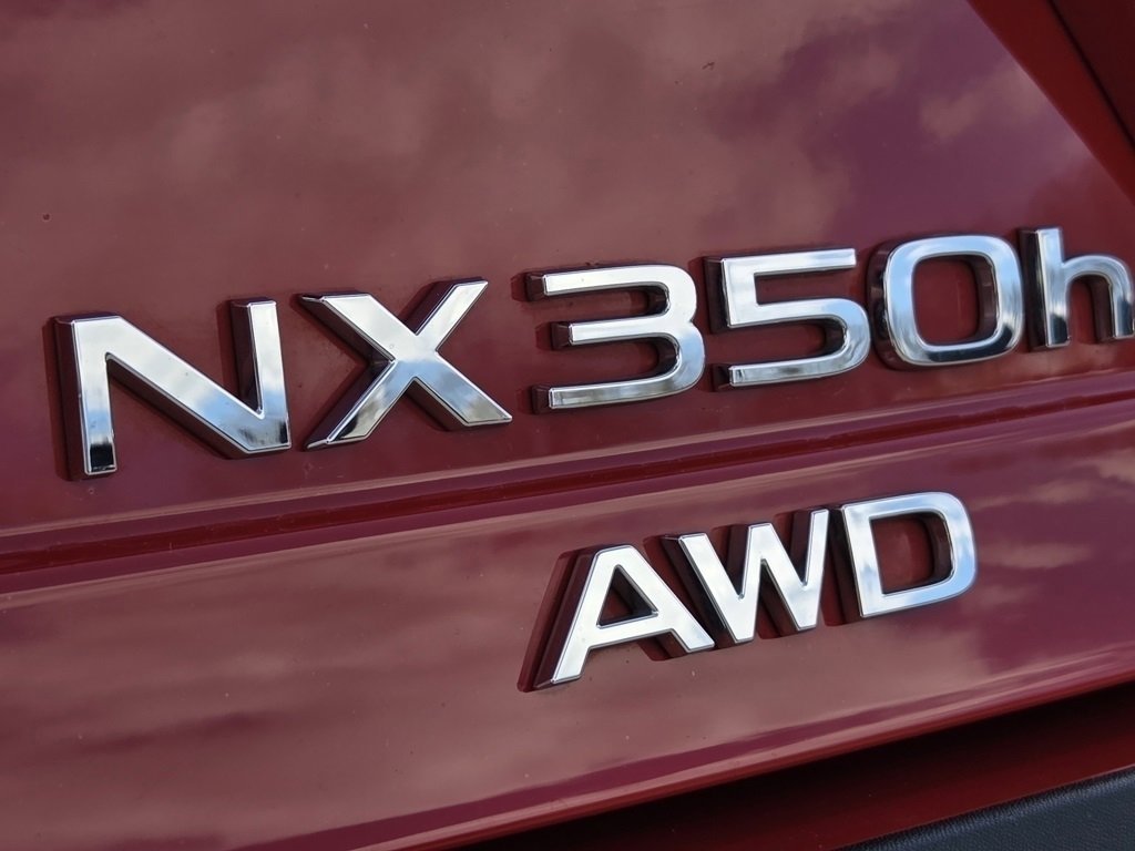 Used 2025 Lexus NX 350h AWD w/ Cold Area Package image 11